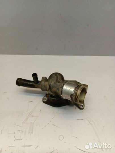 Фланец (тройник) системы охлаждения Hyundai рест