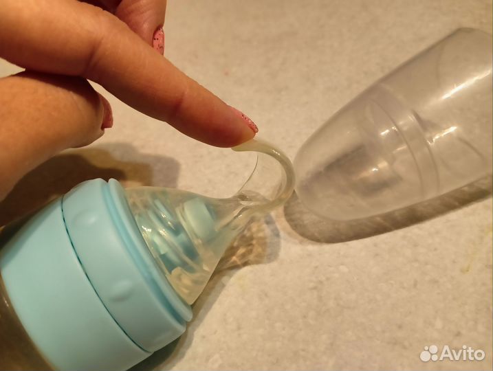 Бутылочка с ложкой для кормления /Для прикорма