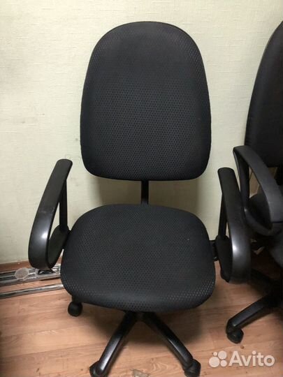 Компьютерное кресло руководителя