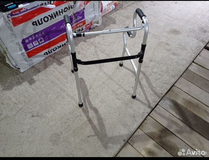 Ходунки для взрослых на пост 155 см