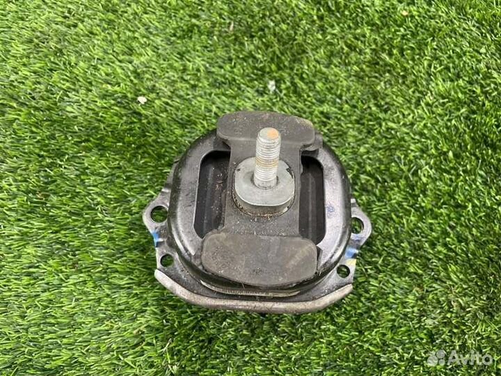 Подушка двигателя левая Bmw X5 E70 N55B30 2010