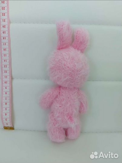 Зайцы с капюшонами, могут сидеть