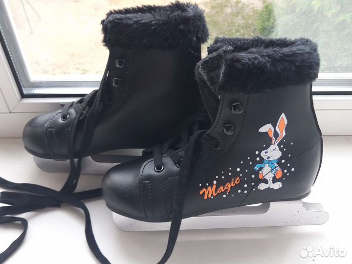 Детские коньки на двойных лезвиях