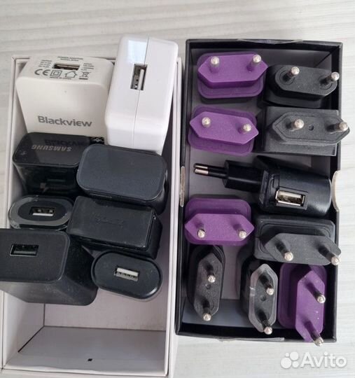 Зарядное устройство для мобильных телефонов