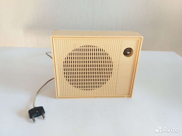Радиоприемник СССР Обь 302 1977г