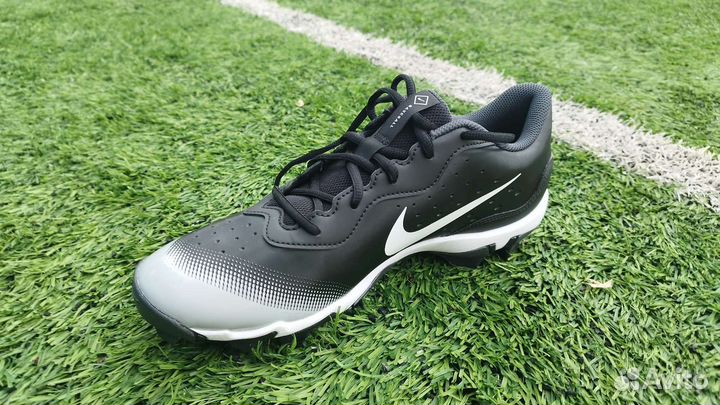 Футбольные бутсы nike Diamond