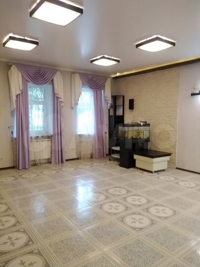 Дом 240 м² на участке 3 сот.