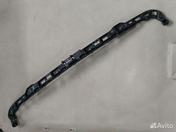 Направляющая заднего бампера VW Golf VI 2009-2013