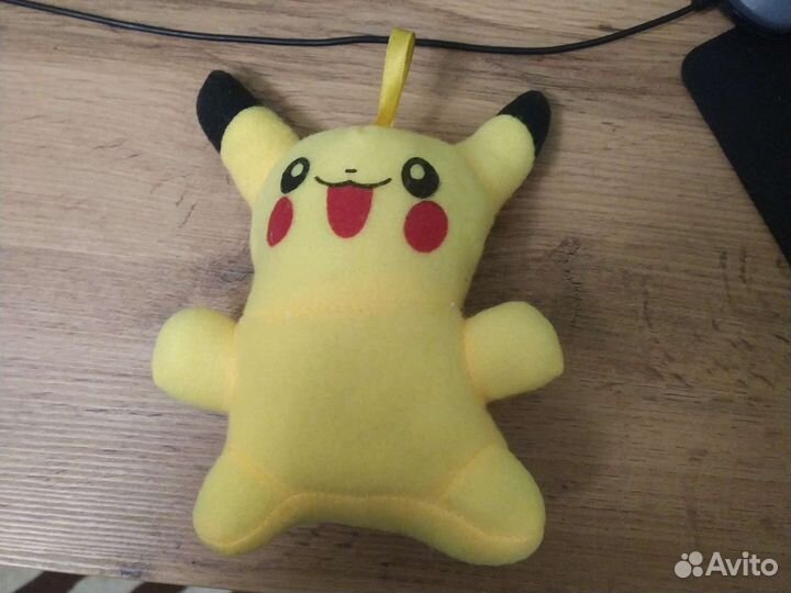 Игрушка пикачу