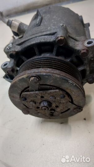 Компрессор кондиционера Mitsubishi Grandis