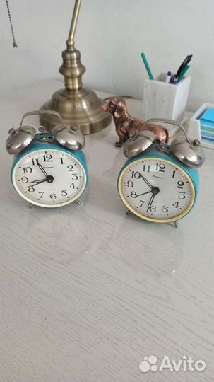 Часы будильник СССР Янтарь