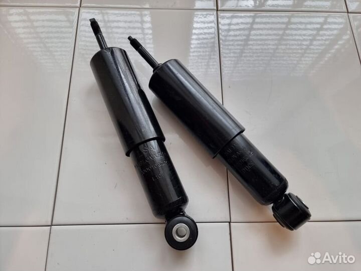 Амортизаторы передние LADA Niva 2121 масло