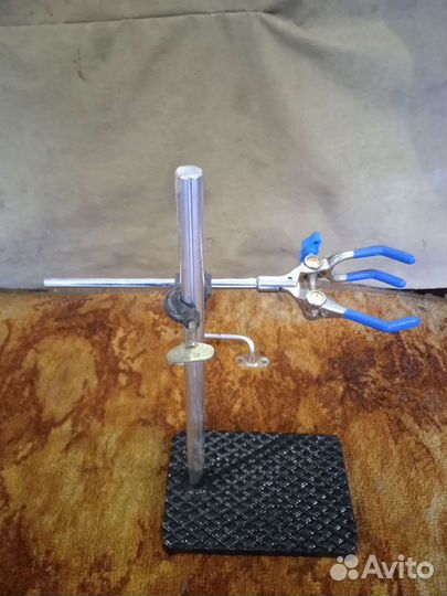 Штативы лабораторные разные