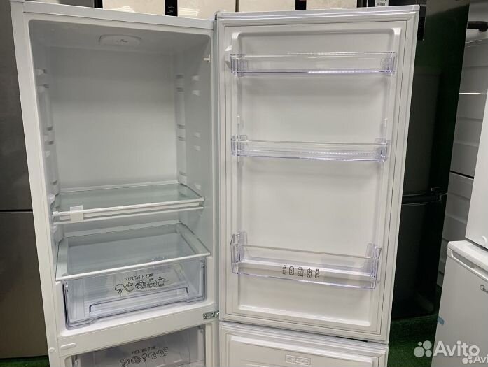 Холодильник hi hcdn018857DW новый