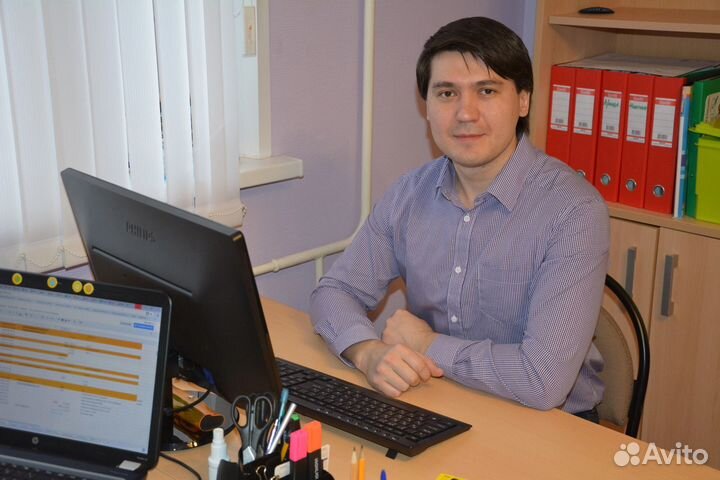 Управляющий детским центром