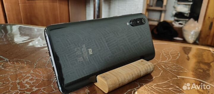 Xiaomi Mi 9, 6/64 ГБ
