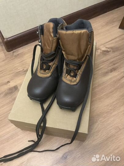 Лыжные ботинки детские