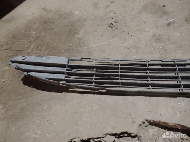 Решетка в бампер Peugeot 206