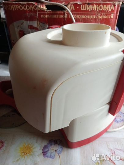 Электросоковыжималка-шинковка