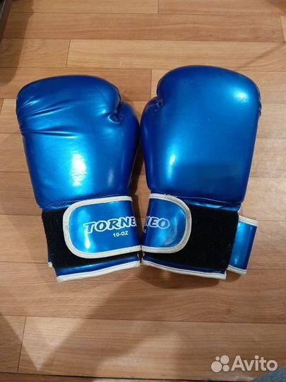 Боксерские перчатки