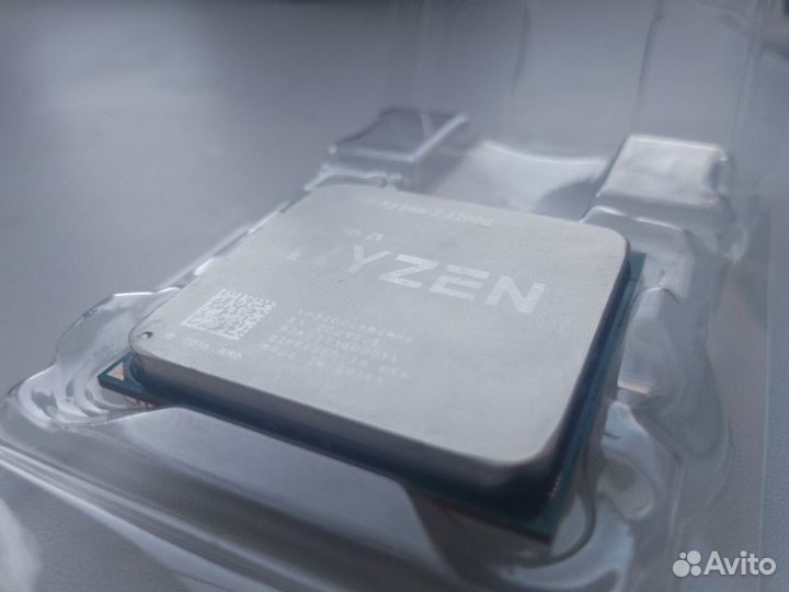 AMD Ryzen 3 3200g