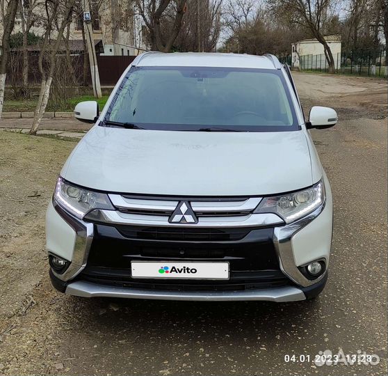 Mitsubishi Outlander 2.0 CVT, 2015, 138 000 км