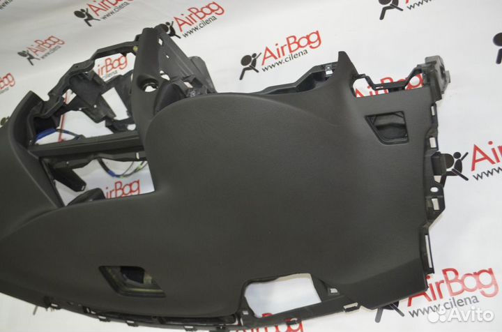 Торпедо панель приборов Lexus RX