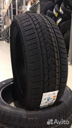 Roadmarch Winter XPro 999 315/35 R21 111H