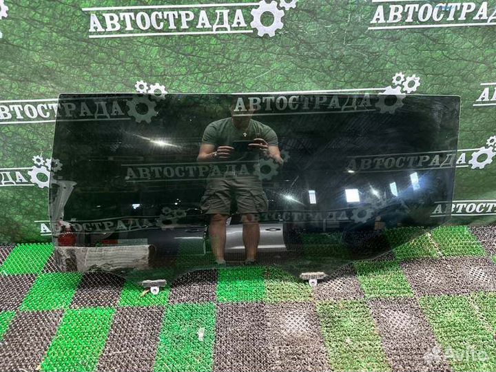 Стекло двери заднее правое Toyota Alphard