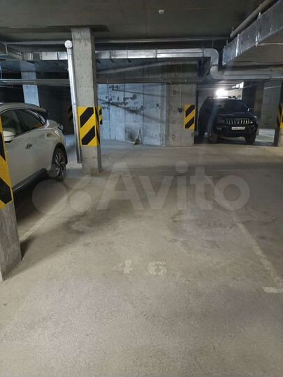 Машиноместо, 15 м²