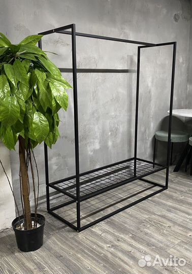 Вешалка напольная в стиле лофт