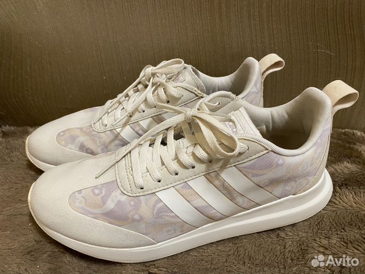 Кроссовки женские adidas 40рр, стелька 26