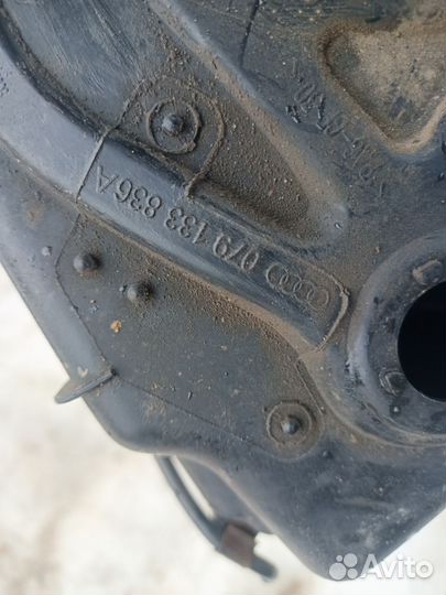 Корпус воздушного фильтра Audi A8 D3