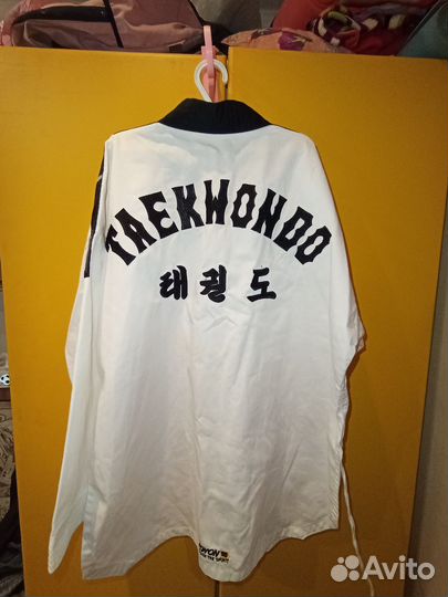 Форма для тхэквондо 160