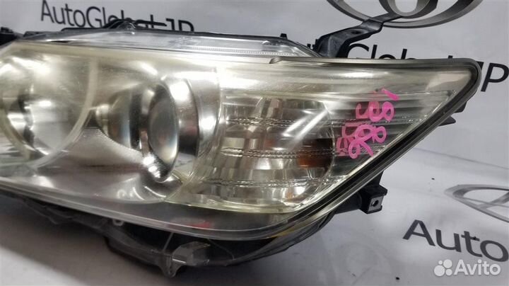 Фара левая Toyota Camry