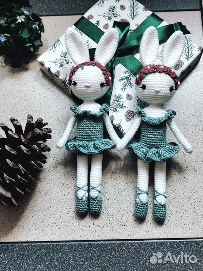 Мягкая зайка-балерина