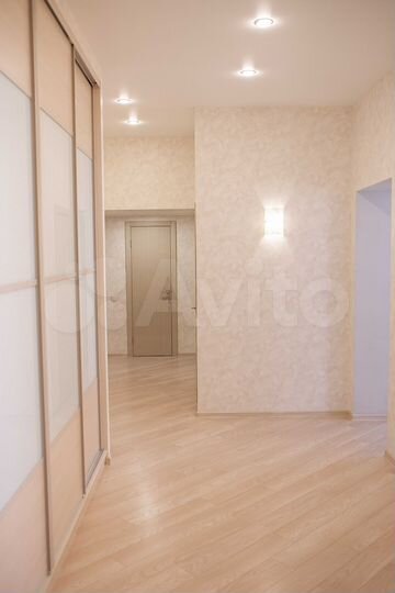 2-к. квартира, 90 м², 2/5 эт.