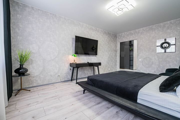 2-к. квартира, 70 м², 2/13 эт.
