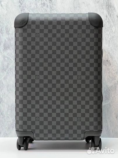 Чемодан Louis Vuitton