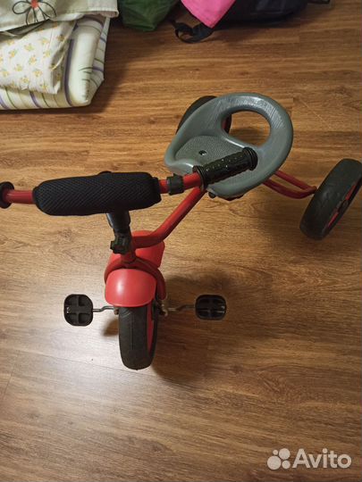 Трехколесный велосипед