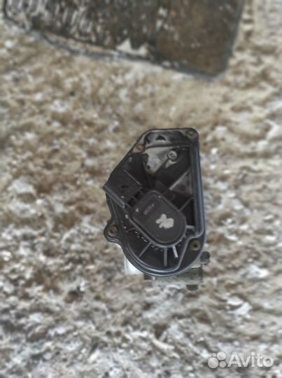 Дроссельная заслонка Ford Focus 2 1.8 qqdb