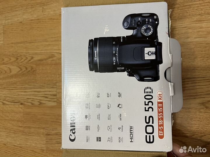 Зеркальный фотоаппарат Canon 550D EOS и портретник