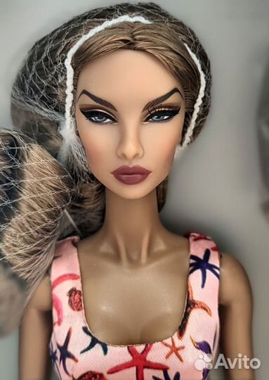 Integrity toys Natalia Fatale, Poppy Parker