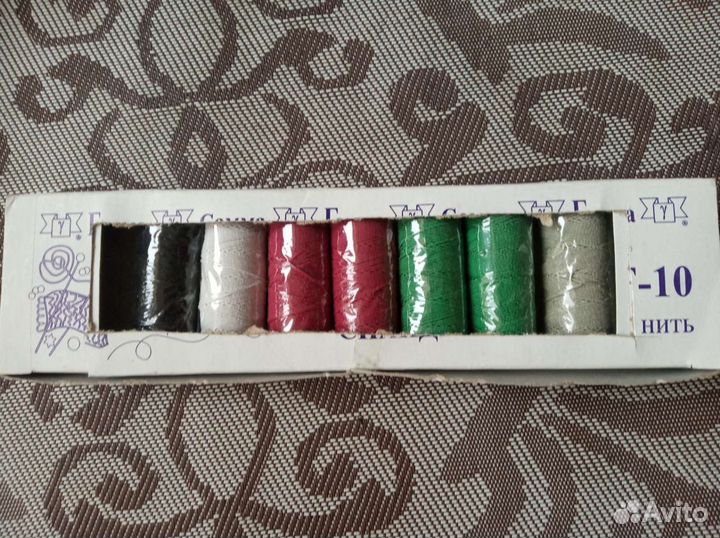 Щётка для валяния, иглы, нитки эластичные