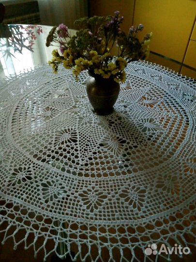 Салфетка ажурная вязаная диаметр 75см