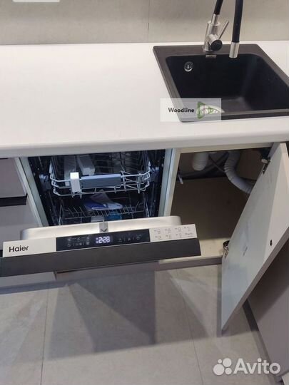 Кухня. Влагостойкая столешница