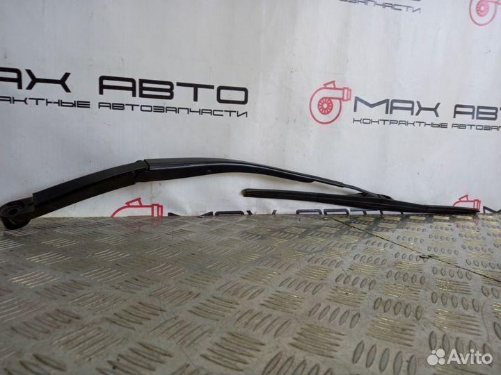Б/У поводок стеклоочистителя (дворник) передний