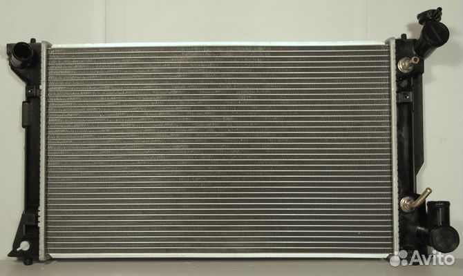 Радиатор охлаждения Тойота Авенсис T250 2.0-2.4 03