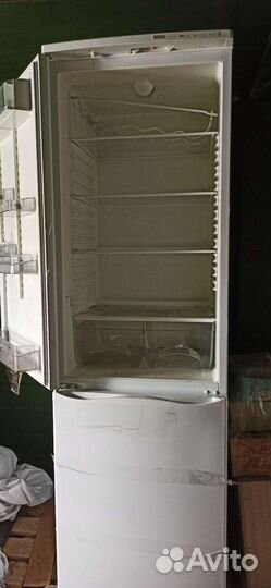 Холодильник атлант двухкамерный