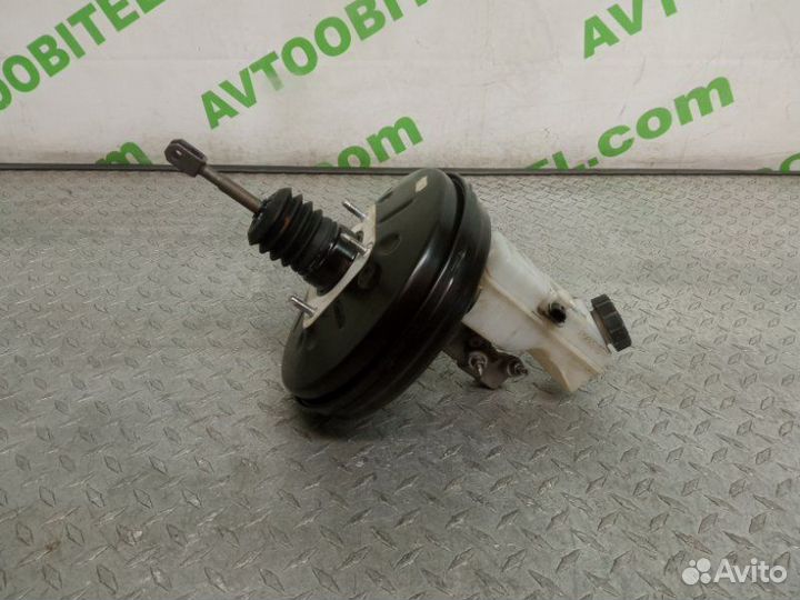 Вакуумный усилитель тормозов Renault Sandero